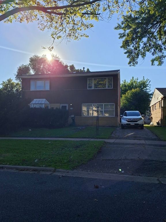 8332 N Odell Avenue, Niles, IL 60714 — photo 2