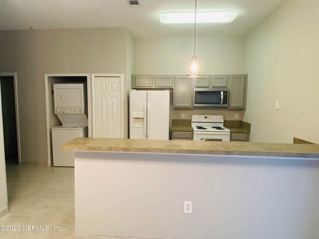 9505 ARMELLE Way 3, Jacksonville, FL 32257