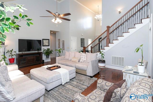 123 Forest Ridge Drive, Huntsville, AL 35806