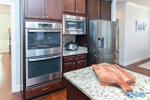 123 Forest Ridge Drive, Huntsville, AL 35806