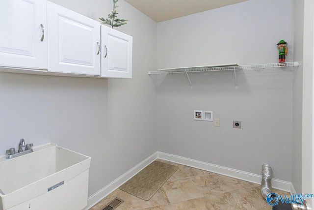 123 Forest Ridge Drive, Huntsville, AL 35806