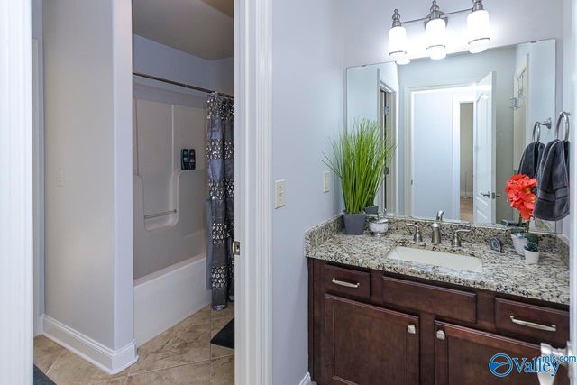 123 Forest Ridge Drive, Huntsville, AL 35806