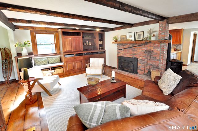 27 Sally Burr Road, Litchfield, CT 06759