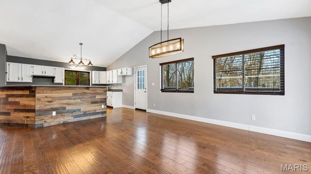 38 Deer Crossing, Wright City, MO 63390