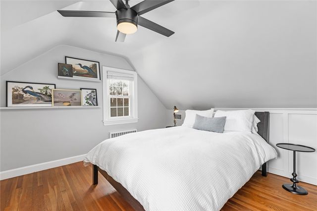 28 Rosegarden Street, Warwick, RI 02888