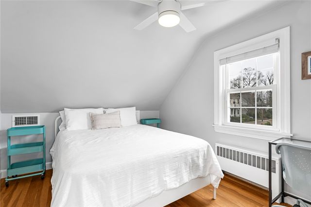 28 Rosegarden Street, Warwick, RI 02888