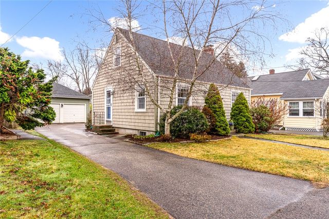 28 Rosegarden Street, Warwick, RI 02888