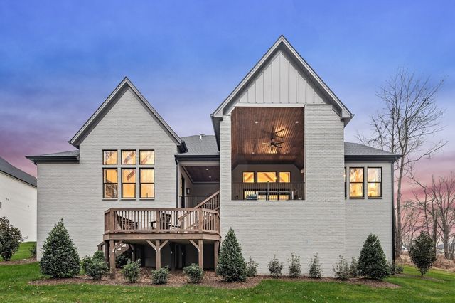 7242 Florim Ct, Fairview, TN 37062