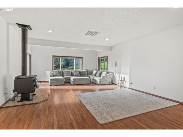 303 SHADOW MOUNTAIN Rd, Silver Lake, WA 98645