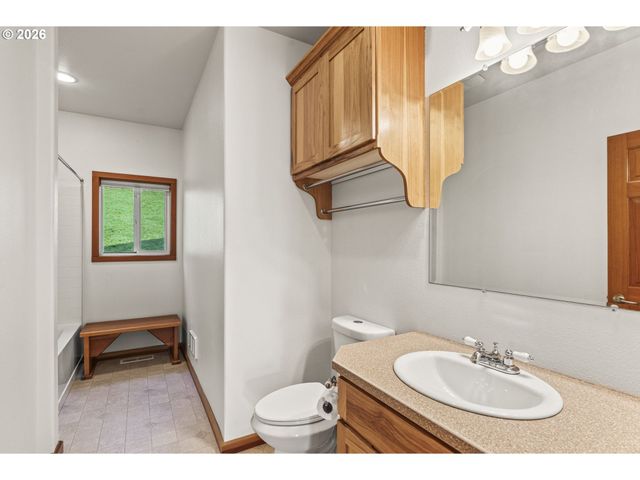 303 SHADOW MOUNTAIN Rd, Silver Lake, WA 98645