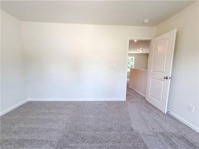 116 Belmont Place Drive, King, NC 27021
