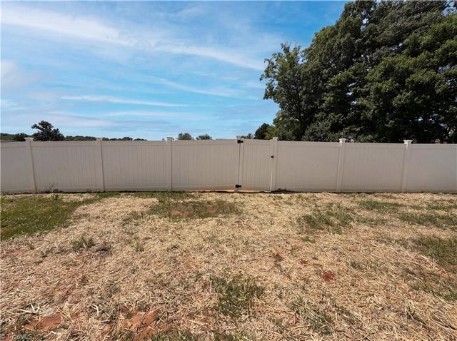 116 Belmont Place Drive, King, NC 27021