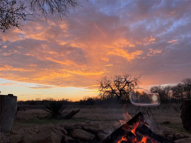 3000 Pettytown RD, Dale, TX 78616