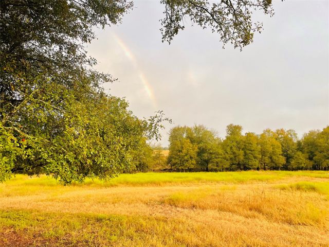 3000 Pettytown RD, Dale, TX 78616