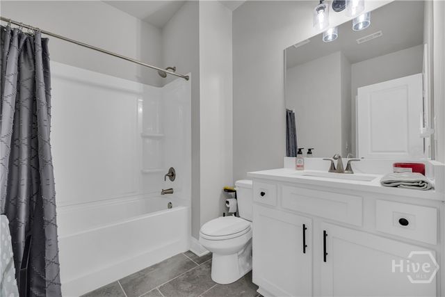 305 Parkers Place, Hoschton, GA 30548
