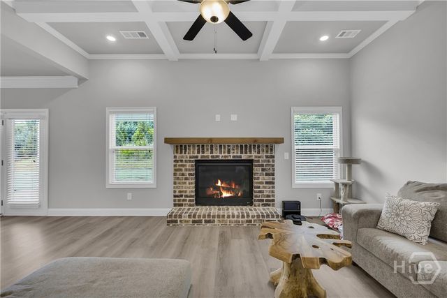 305 Parkers Place, Hoschton, GA 30548