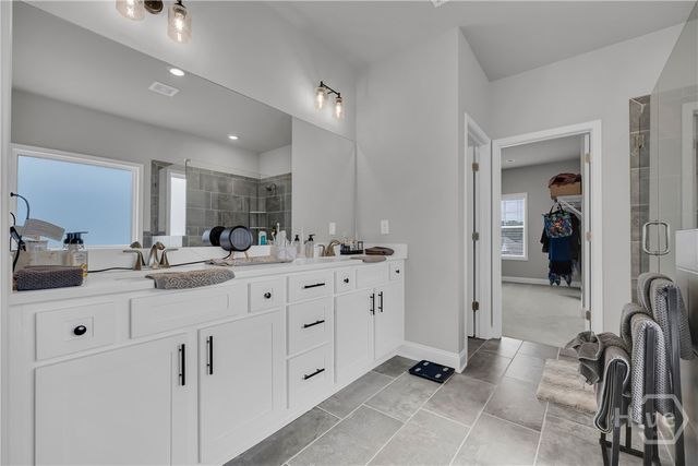 305 Parkers Place, Hoschton, GA 30548