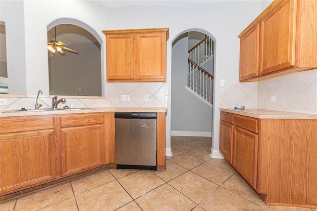 20106 Lakespire Drive, Katy, TX 77449