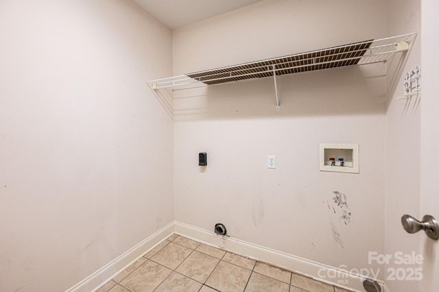 1436 20th Avenue Place NE, Hickory, NC 28601