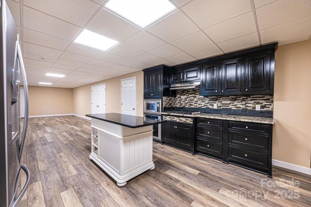 1436 20th Avenue Place NE, Hickory, NC 28601