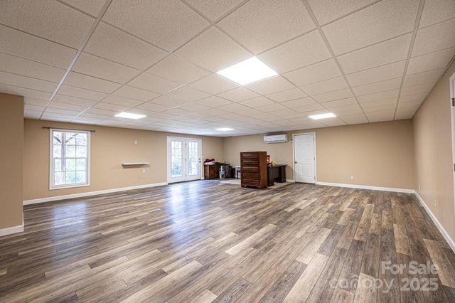 1436 20th Avenue Place NE, Hickory, NC 28601