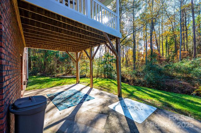 1436 20th Avenue Place NE, Hickory, NC 28601