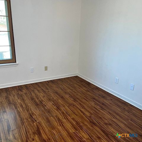 904 N 4th Street, Copperas Cove, TX 76522