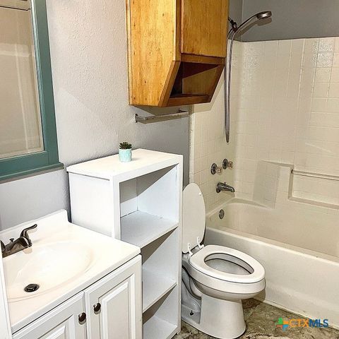 904 N 4th Street, Copperas Cove, TX 76522