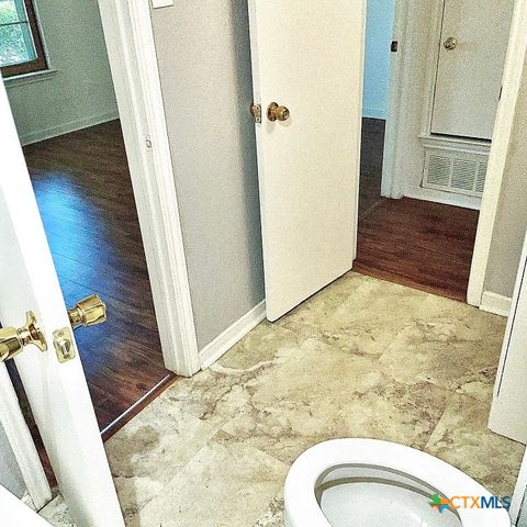 904 N 4th Street, Copperas Cove, TX 76522