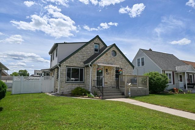 1629 Minnesota AVENUE, South Milwaukee, WI 53172