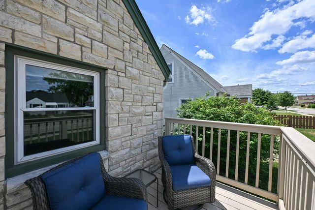 1629 Minnesota AVENUE, South Milwaukee, WI 53172