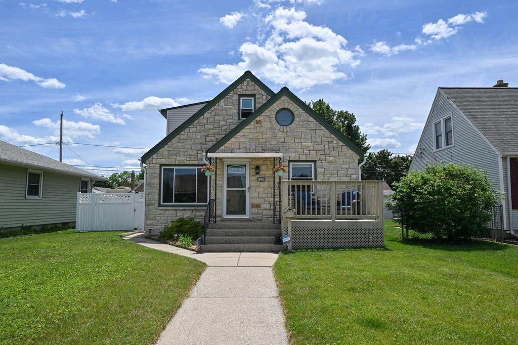 1629 Minnesota AVENUE, South Milwaukee, WI 53172