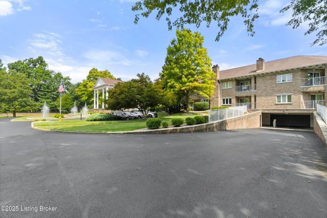 8605 Shelbyville Rd, APT 223, Louisville, KY 40222