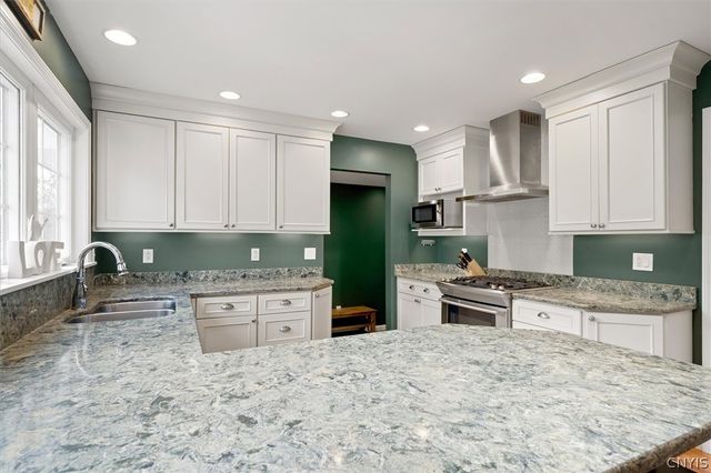 25 Stebbins Drive, Kirkland, NY 13323