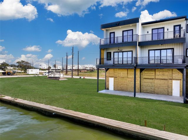 4406 Tucker Lane, Seabrook, TX 77586