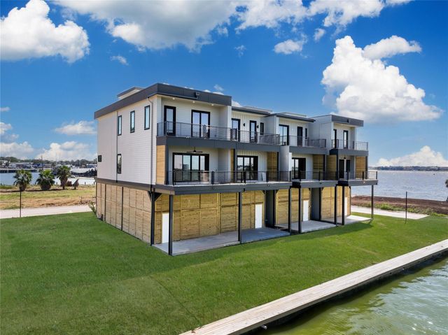 4406 Tucker Lane, Seabrook, TX 77586