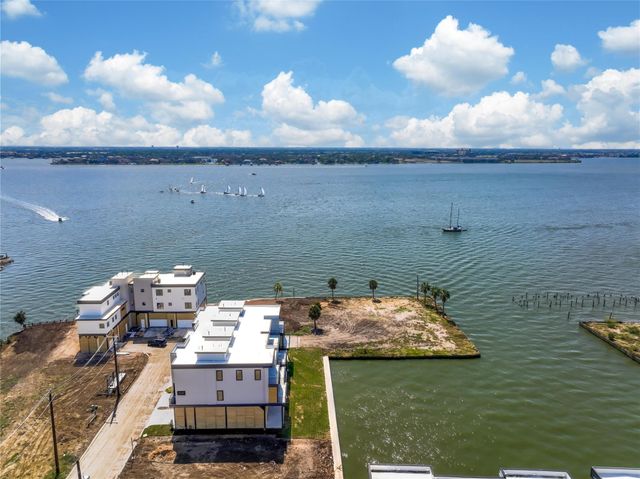 4406 Tucker Lane, Seabrook, TX 77586