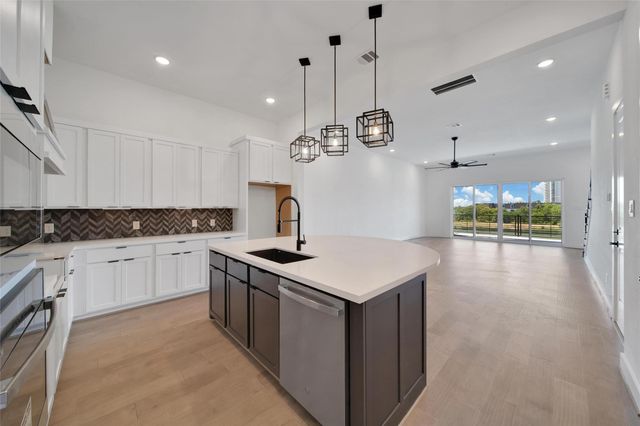 4406 Tucker Lane, Seabrook, TX 77586