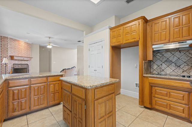 360 Markedstone Road, Burleson, TX 76028