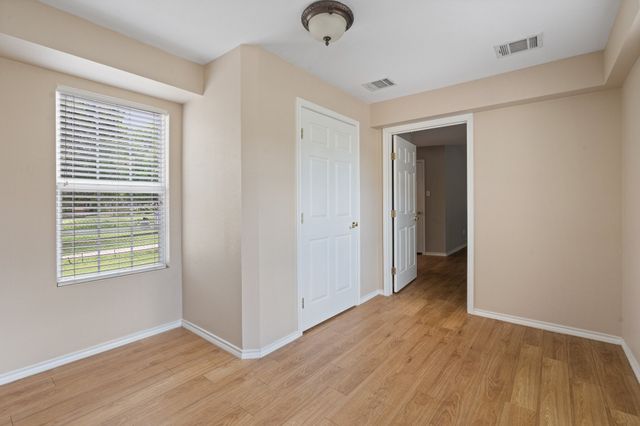 360 Markedstone Road, Burleson, TX 76028
