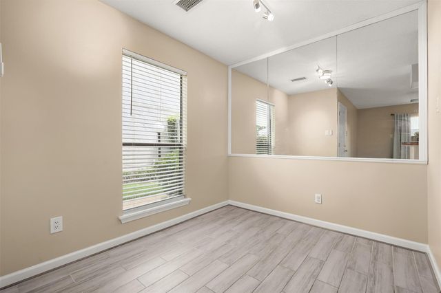 15534 Zabolio Drive 130, Webster, TX 77598