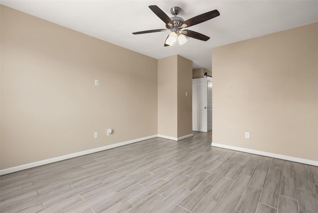 15534 Zabolio Drive 130, Webster, TX 77598