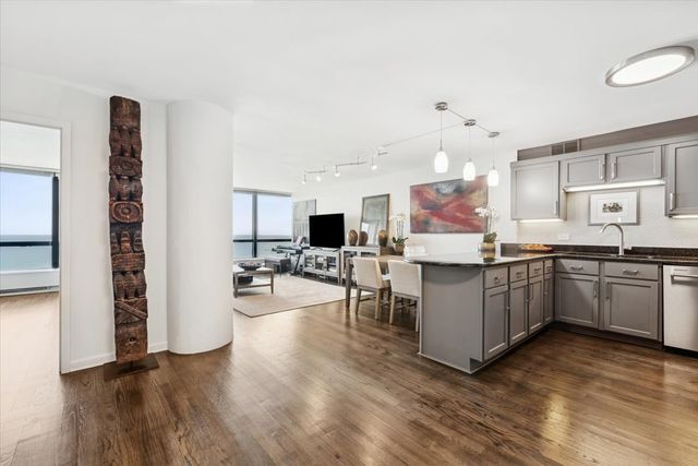 5415 N Sheridan Road 4805, Chicago, IL 60640