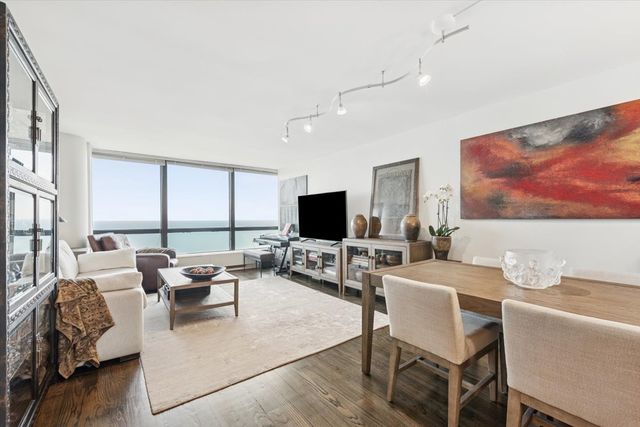 5415 N Sheridan Road 4805, Chicago, IL 60640