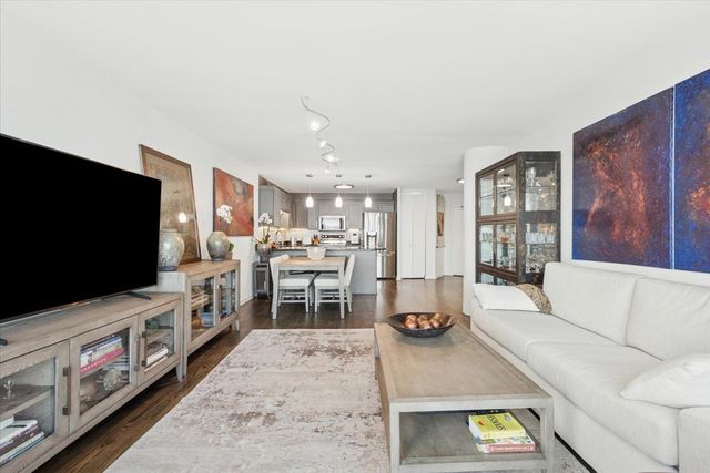 5415 N Sheridan Road 4805, Chicago, IL 60640