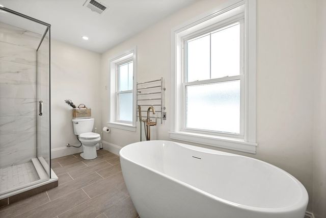 99 Crafts Street 99, Newton, MA 02458
