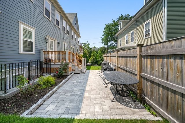 99 Crafts Street 99, Newton, MA 02458