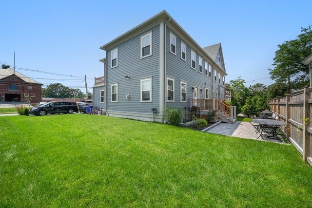 99 Crafts Street 99, Newton, MA 02458