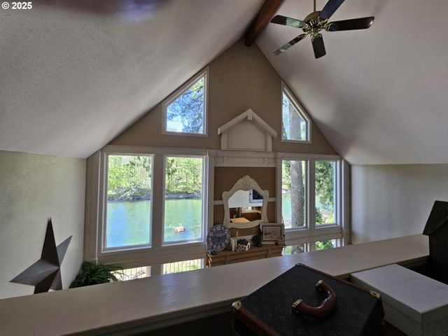 41485 DEERHORN Rd, Springfield, OR 97478