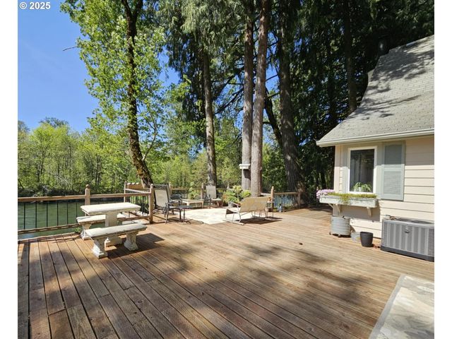 41485 DEERHORN Rd, Springfield, OR 97478
